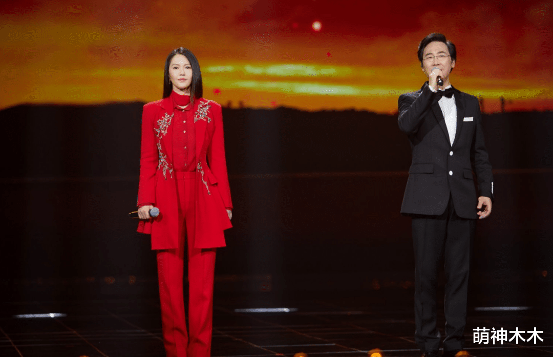 刘涛|国庆晚会明星造型：刘嘉玲美艳开场，朱一龙寸头献唱，刘涛甜美