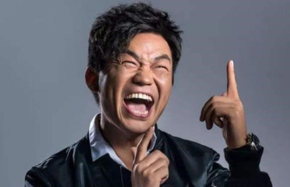 王宝强|女儿解开手机密码，王宝强才发现两人有事，如今又准备结婚？