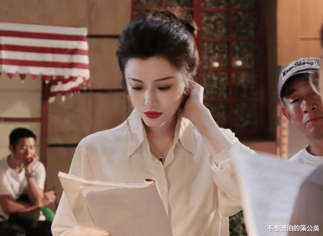 葛天|刘翔前妻葛天晒玫瑰花和钻戒，疑暗示新恋情，却被网友嘲：你是二手货