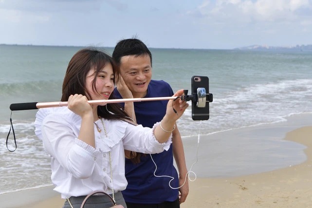 范上官|支付宝“大放血”，没有借呗的有福了，网友：借钱再也不求人了