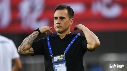 卡纳瓦罗|下午15点! 卡纳瓦罗做出争议决定: 广州队遭重大打击, 球迷骂声一片