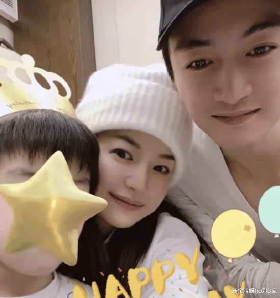 陈晓|陈妍希晒全家福为儿子庆生，奥特曼蛋糕抢镜，陈晓的眼睛又有光了