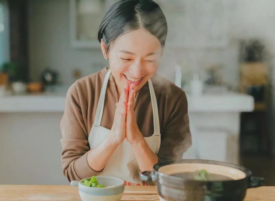 柠檬蜜语 女到中年:如果快乐太难,我祝你健康