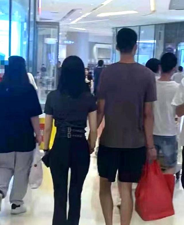 张彬彬|王子文吴永恩互叫小勺子，因为睡觉形状像被大勺子环绕，好甜蜜