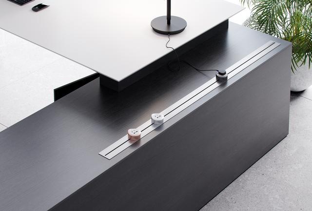 为何电力轨道插座那么火爆?真的好用吗?跟普通插座有什么区别?