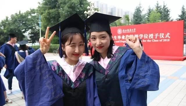 国企|教育部通知，国企招人不再看院校和学历，应届生：幸福来得太突然