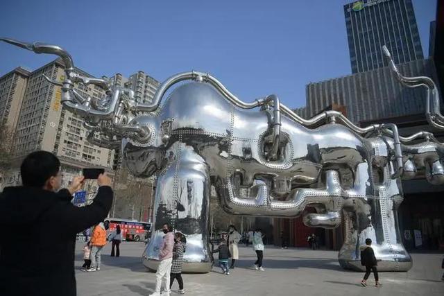 陕视新闻 春节期间西安实现商品销售额185.43亿元