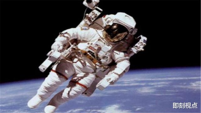 太空 中国再次传出喜讯！2名宇航员太空行走7小时，结局与美截然相反