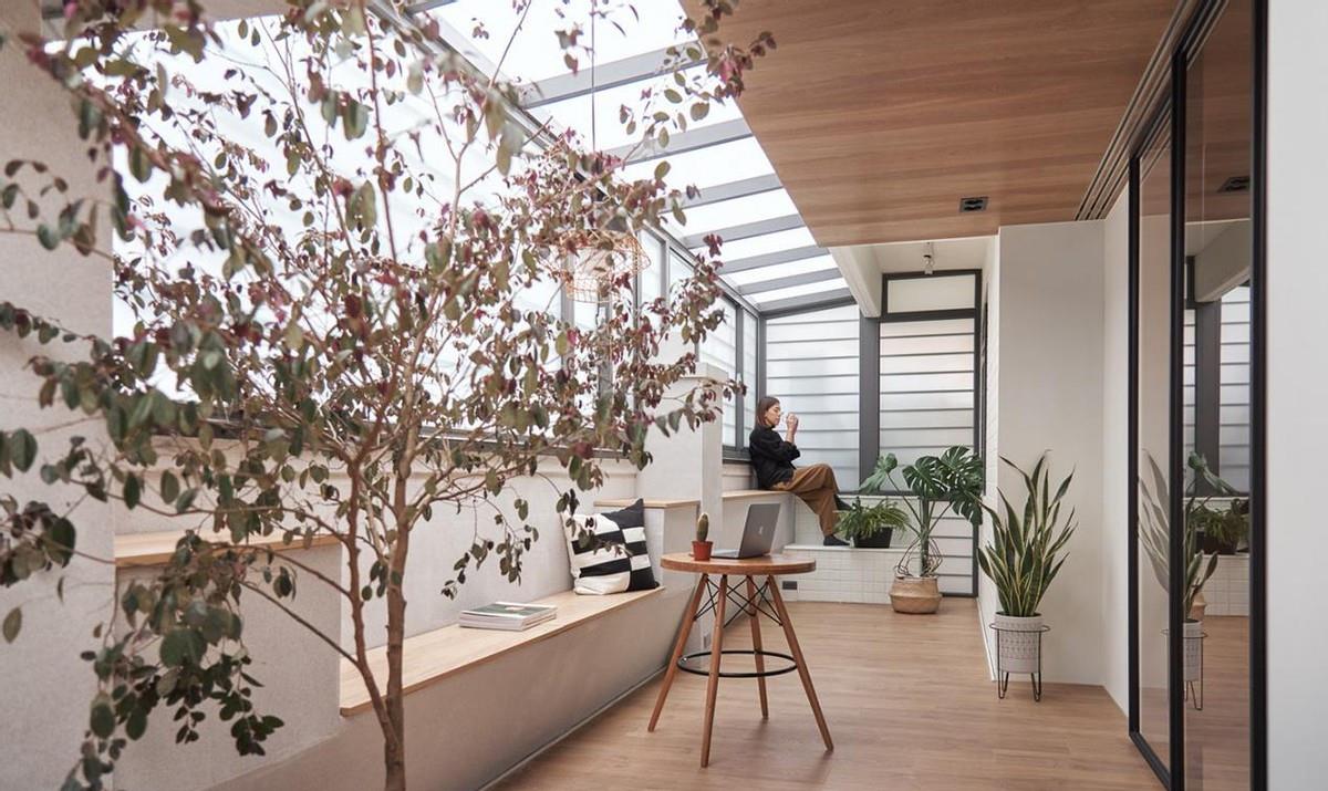 入户带院子，改阳光房做下沉式设计，封顶、分区，比传统院子实用