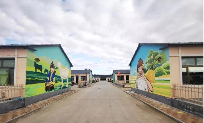 文旅中国 文化和旅游部清史纂修与研究中心到阿尔山开展定点帮扶工作