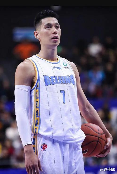 林书豪|林书豪只有14.5分！CBA外援倒数第3！首钢5场3负，该换他吗？