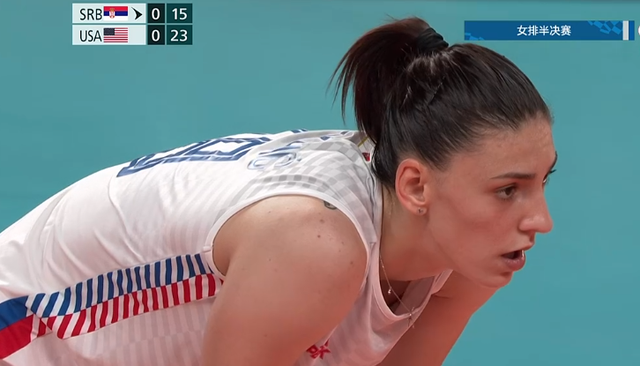 雪落无尘谈|又是一场3比0，美国女排碾压式晋级决赛，有望打破无冕之王的魔咒