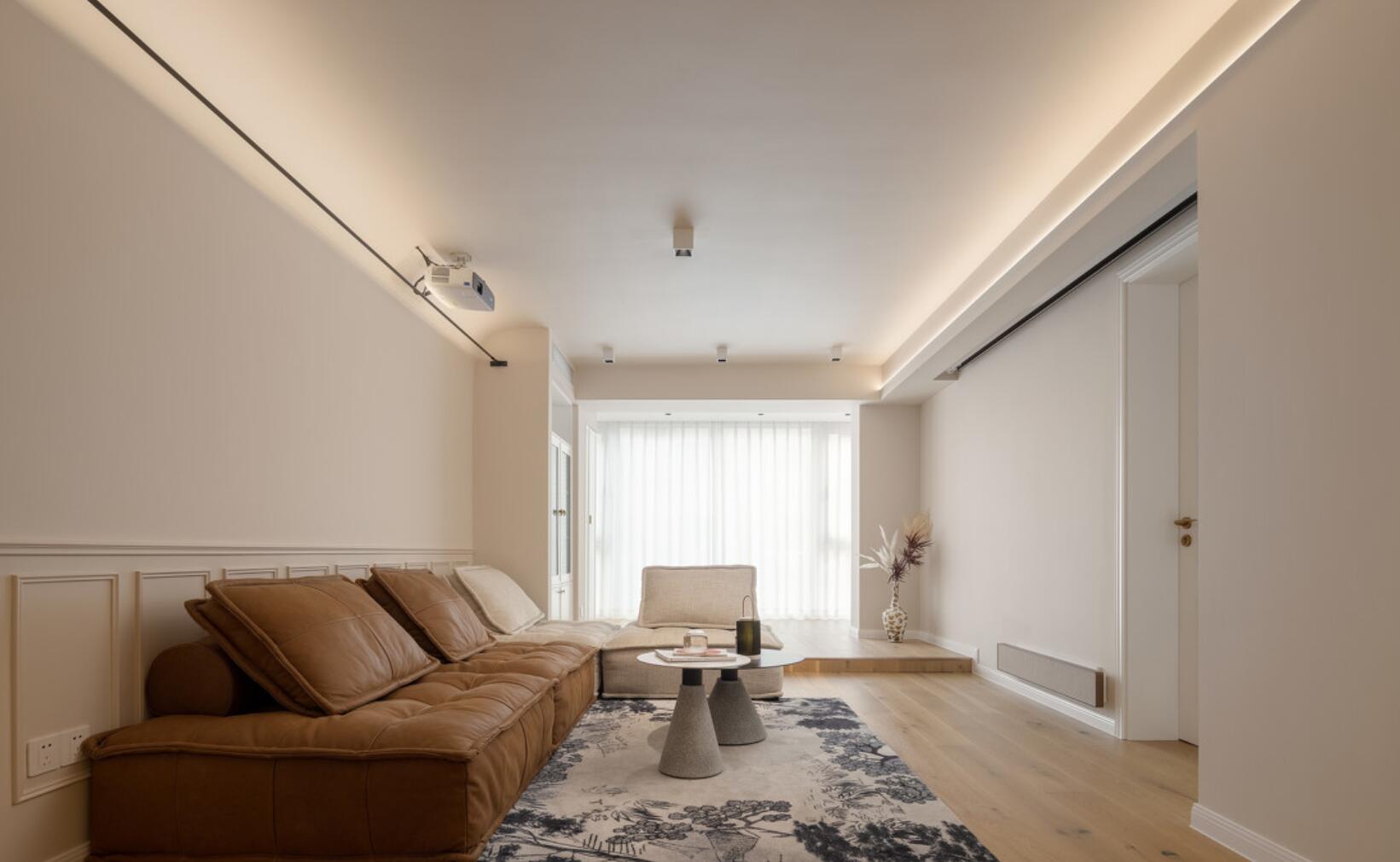 与其把阳台纳入客厅,不如将阳台扩大,入住后,才知道有多爽