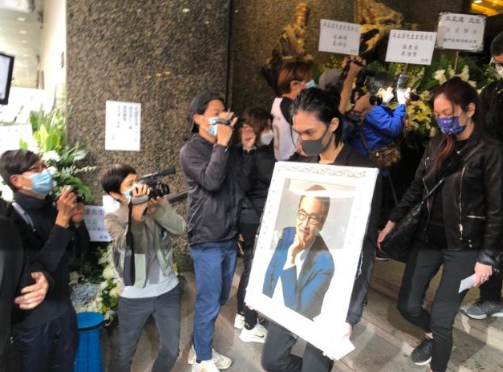 吴孟达|吴孟达出殡，86岁好友二度到场送别，曝达叔病逝前已将遗愿告知