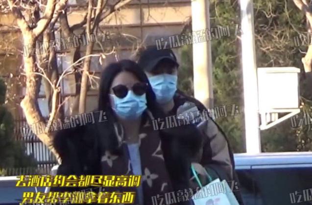 演唱会|李湘新恋情曝光！酒店幽会小鲜肉，动作举止很暧昧