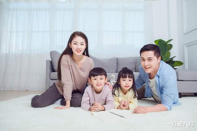 一月爱八月|0岁男子哭诉:父母两次逼我入赘,如今父亲病重,让我尽孝,晚啦