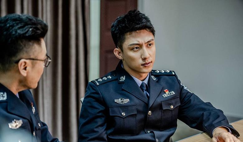 黄景瑜|黄景瑜携一警匪剧来袭，再演硬汉警察角色，搭档两位资深老戏骨