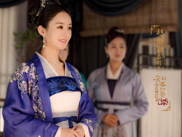 赵丽颖|公认最受欢迎女明星：贾玲垫底，赵丽颖第6，榜首是浓颜系的她