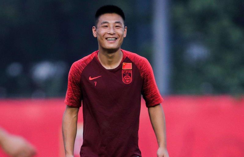 吴洪娜聊说育儿|6次头球破门!对抗成功率100%!澳大利亚明牌了!武磊的机会来了