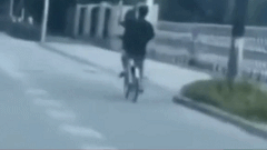 凤凰传奇|“再见了,凤凰传奇!”一代人的回忆崩溃就在一瞬间