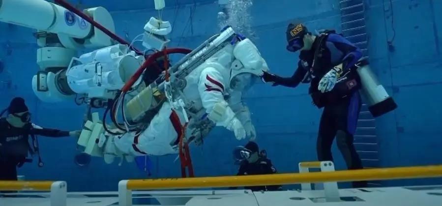 航天员 57岁聂海深三巡太空，为什么不给年轻人机会？其中有何“隐情”？