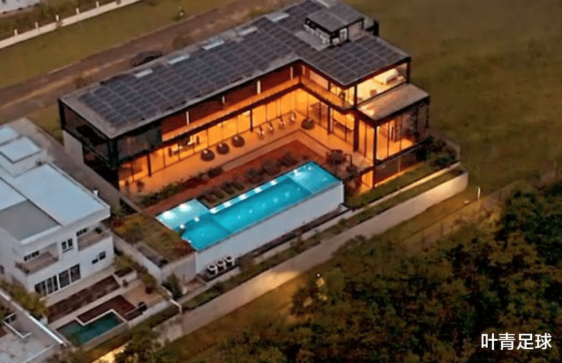 内马尔购别墅:1900平米,350万美元!20个车位,夜店风格