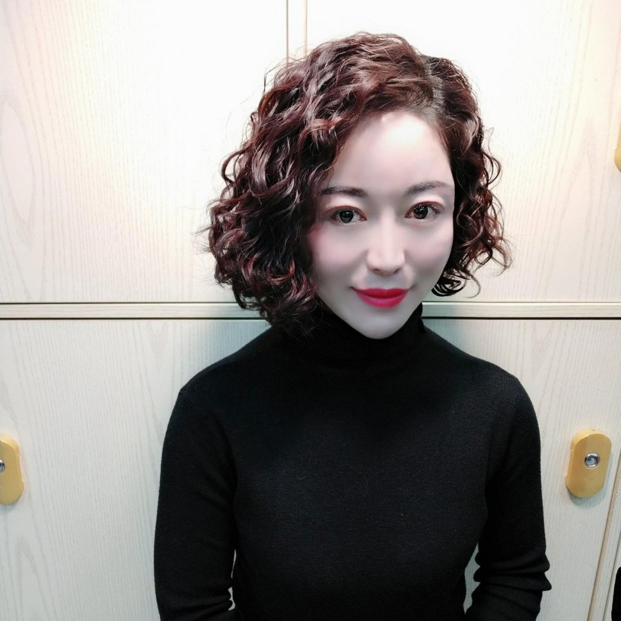 美容 适合五六十岁女人的抱团卷，时髦洋气又显发量，好打理又显年轻