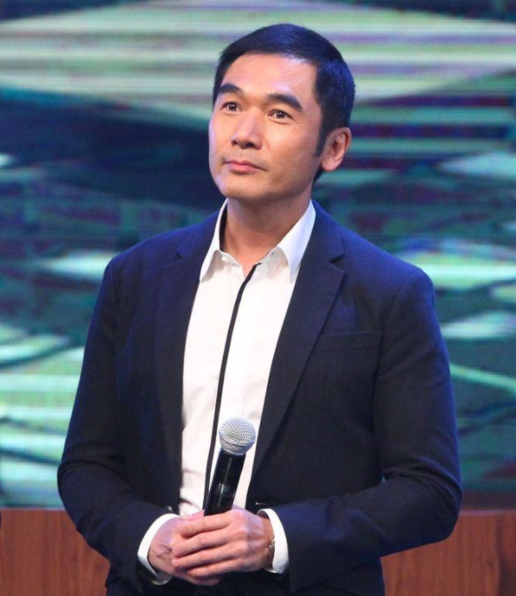 殷桃|方中信，只恋爱不结婚，港姐女友意外怀孕，被迫结婚后怎样了？