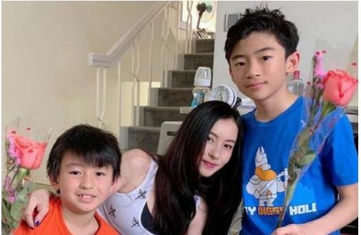 张柏芝|小儿子出生证明被盗，生父栏意外曝光，张柏芝将报道记者告上法庭