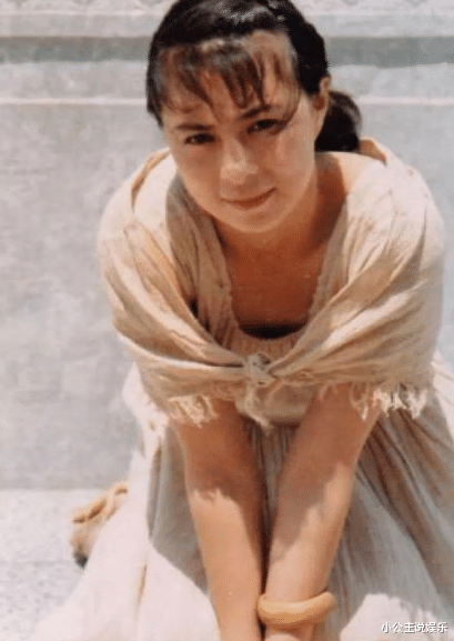 电影|她是国家一级演员，出道40多年零绯闻，丈夫身份显赫却少为人知！