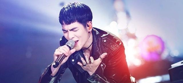 各抒己见 放着圈内帅哥美女不爱,和经纪人日久生情的明星们,窝边草真香