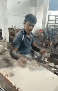 24小时的爱|弟弟纹身被罚站,当哥哥心真累!你们的弟弟听话吗?