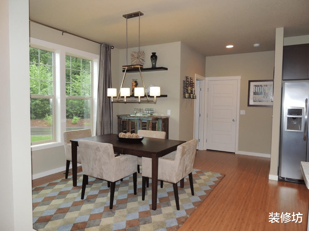 餐厅吊灯如何挑选?学会这些挑选技巧,轻松选到合适的吊灯