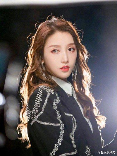 徐艺洋|姜贞羽取消艺人相关认证，网友：这是要退圈的节奏？