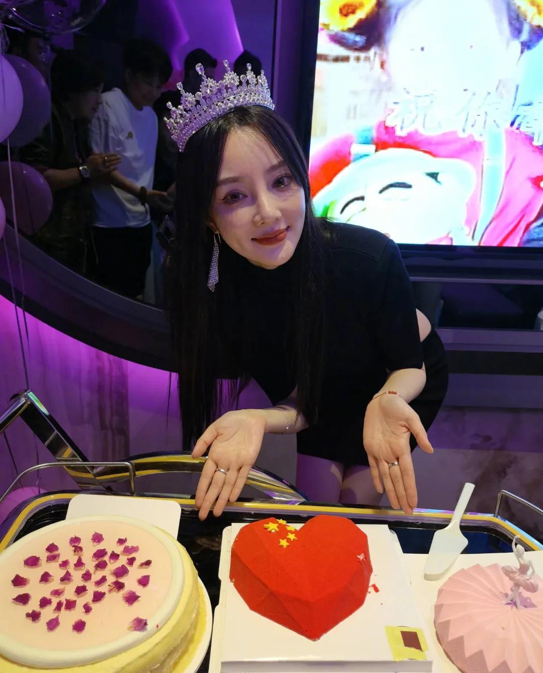 李小璐|“美娇妻”李小璐，自作孽不可活，她的“作”比你想象的更毁三观