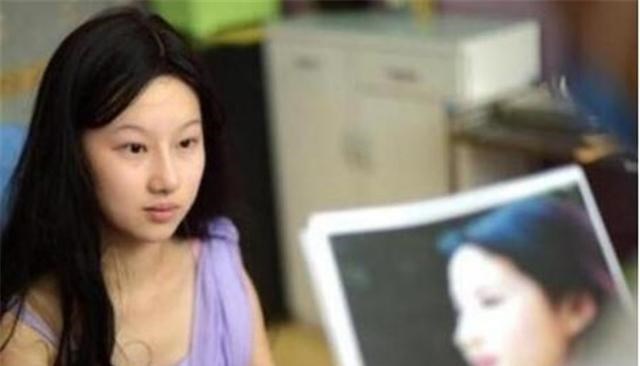 刘亦菲|19岁少女花百万整成刘亦菲，连名字也高仿，如今23岁现状如何？