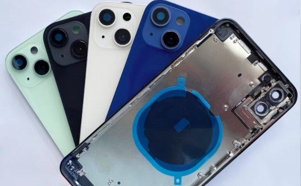 华为|警惕骗局，华强北大量高仿iPhone13开始出货，目标三四线消费者！