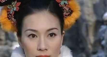 金枝欲孽|看完《金枝欲孽》：顿悟安茜才是皇宫中最“恶毒”的女人