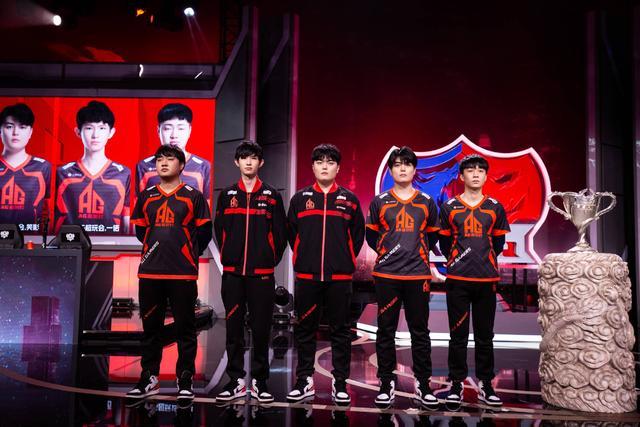 estar|AG或许成为19年的eStar，一诺、Cat一起莽，月光：都是凭借一己之力改变队伍的选手
