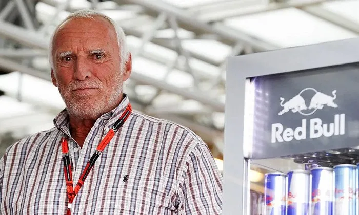 厨房人类 你出钱我出命，为什么每个极限运动都有红牛赞助？