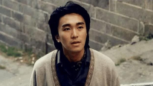 胡歌|星爷一辈子只写过的唯一一首歌曲，如今上亿人都听过，人人都可以哼两句