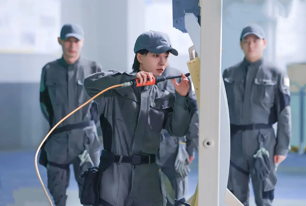 李乃文|央视又一新剧“爆了”!上线1天全国收视率第一,李乃文抓到王牌