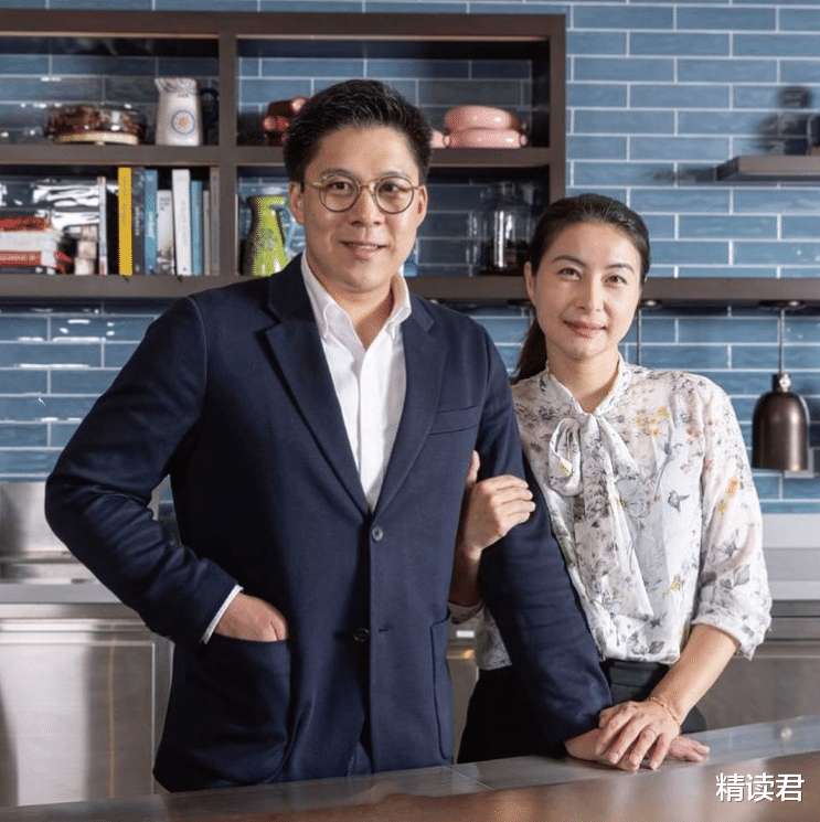 精读君|郭晶晶1张富婆闺蜜聚会照，撕开多少成年社交的遮羞布