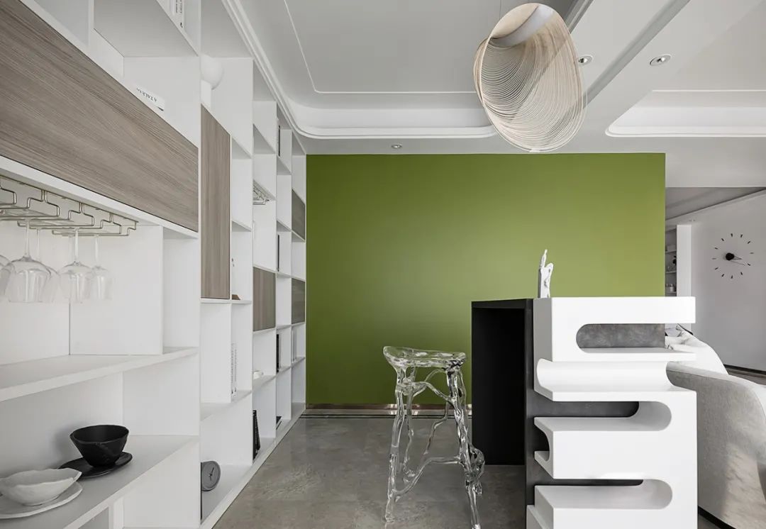 10年老房大逆袭：这个暖白极简的小屋，太迷人了！