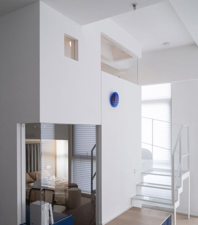 简易设计 52㎡的家,坚持把卧室抬高至半高,打造房中房格局太巧妙