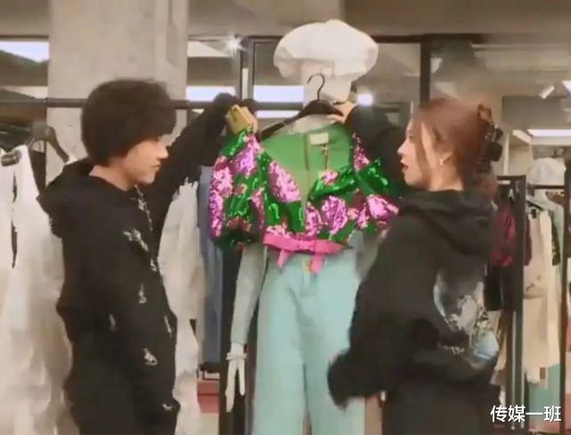 宋妍|妈妈是富家女,爸爸背景强大,又美又飒的她才是娱乐圈真富婆?