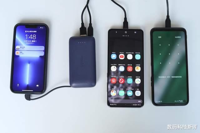 充電寶|體積小充電快，出門不帶線：這可能是蘋果用戶體驗最好的充電寶