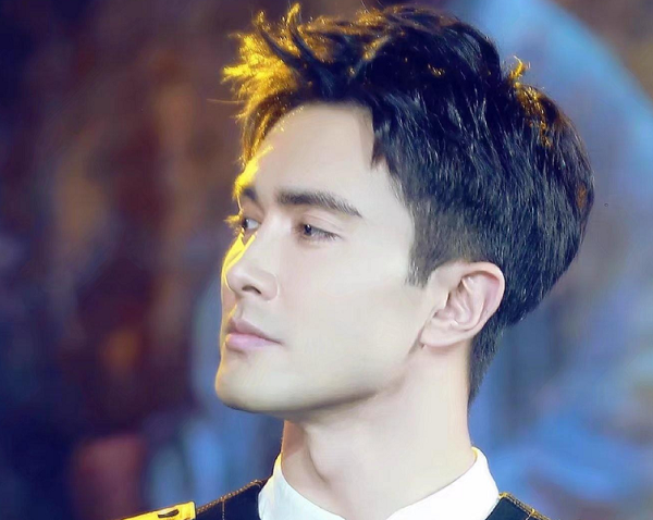 高伟光|他曾经是一名外卖小哥，后被杨幂一眼看中，如今已大红大紫