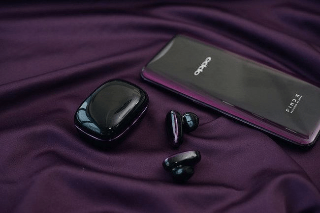 女神范时装达人 音质好的蓝牙耳机有哪些推荐？四款音质好的蓝牙耳机推荐