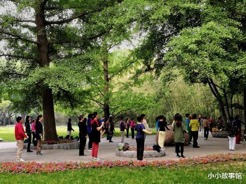 小小故事馆|37岁男子确诊脑梗，一年后离世，医生：常吃2物，血管不堵才怪